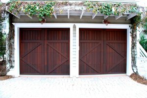 Brama garażowa niezbędnym wypełnieniem dla nieruchomości