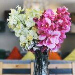 Sztuczne kwiaty - dlaczego warto, gdzie je kupować i co trzeba o nich wiedzieć?